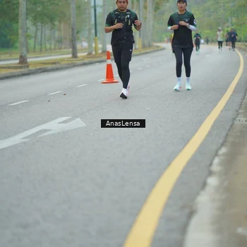 Runner Photo 8212009