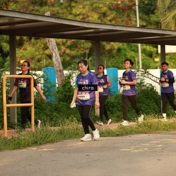 Runner Photo 8212042