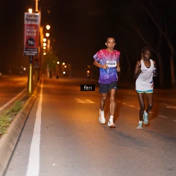 Runner Photo 8212044