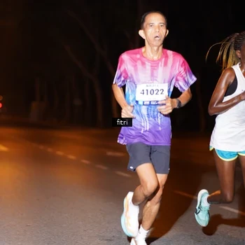 Runner Photo 8212046