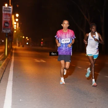 Runner Photo 8212060