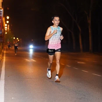 Runner Photo 8212093
