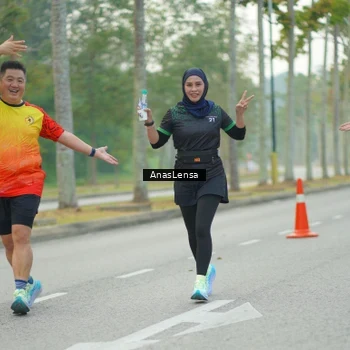 Runner Photo 8212298