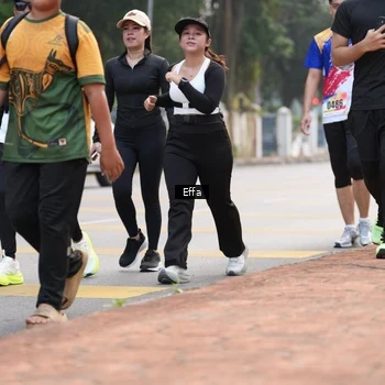Runner Photo 8212372