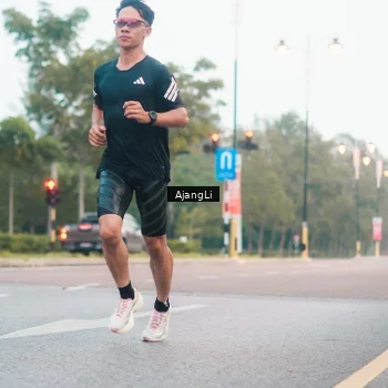 Runner Photo 8212398