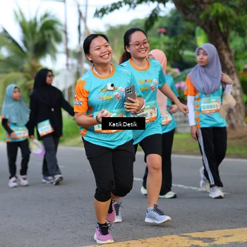 Runner Photo 8212436