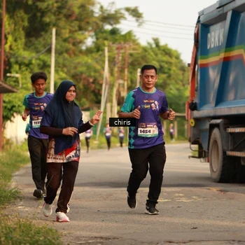 Runner Photo 8212443