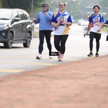 Runner Photo 8212454
