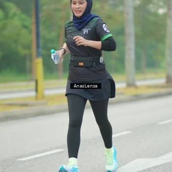 Runner Photo 8212455