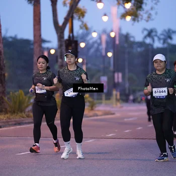 Runner Photo 8212470