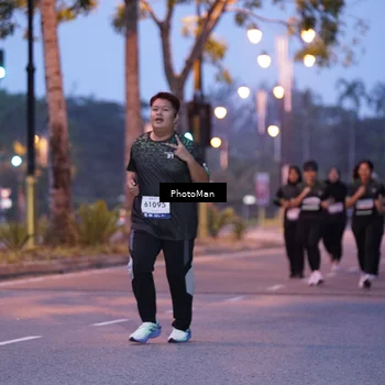 Runner Photo 8212563