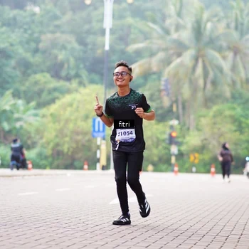 Runner Photo 8212572