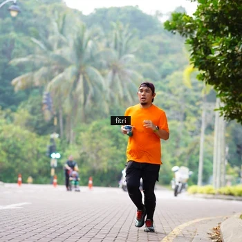 Runner Photo 8212675