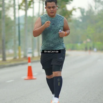 Runner Photo 8212701