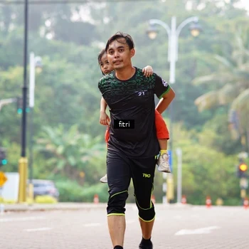 Runner Photo 8213000