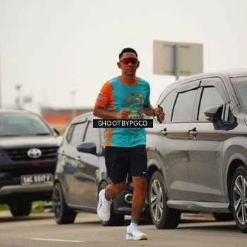 Runner Photo 8213010
