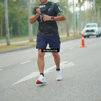 Runner Photo 8213039
