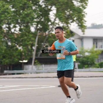 Runner Photo 8213639