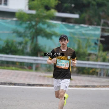 Runner Photo 8213698