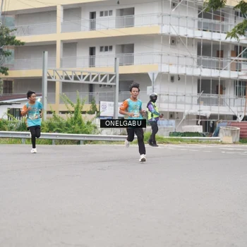 Runner Photo 8213799