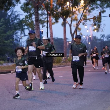 Runner Photo 8213849