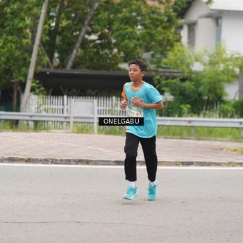 Runner Photo 8213975