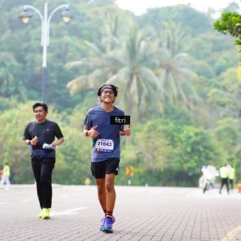 Runner Photo 8214026