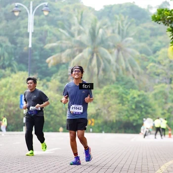 Runner Photo 8214037