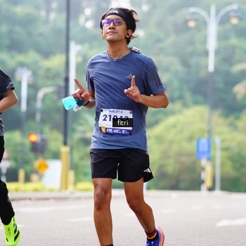 Runner Photo 8214058