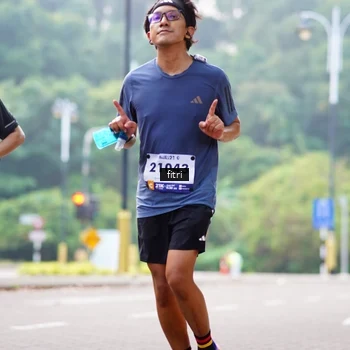 Runner Photo 8214100
