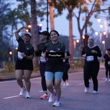 Runner Photo 8214105