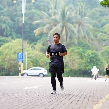 Runner Photo 8214111
