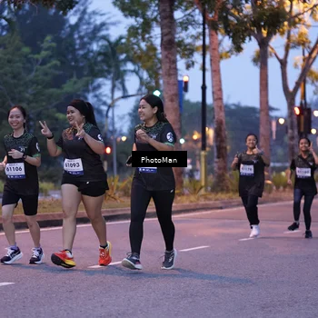 Runner Photo 8214349