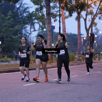 Runner Photo 8214351