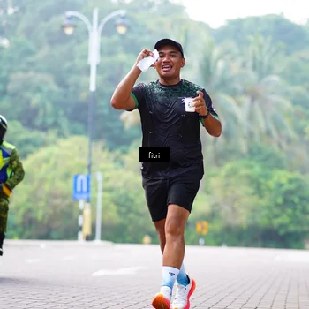 Runner Photo 8214428