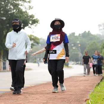 Runner Photo 8214860