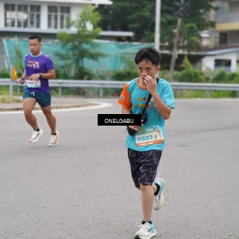 Runner Photo 8215101