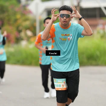 Runner Photo 8215198