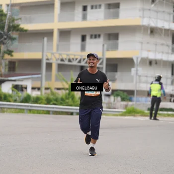 Runner Photo 8215371