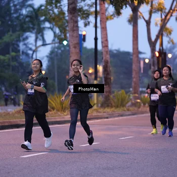 Runner Photo 8215396