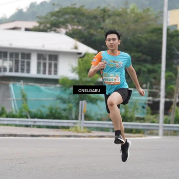Runner Photo 8215436