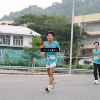 Runner Photo 8215912