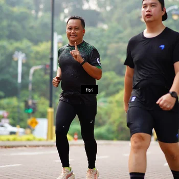 Runner Photo 8216249