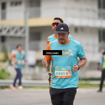 Runner Photo 8216393