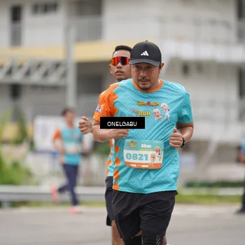 Runner Photo 8216395