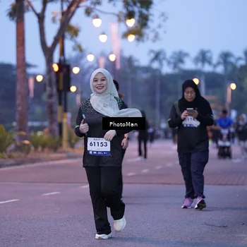 Runner Photo 8216433