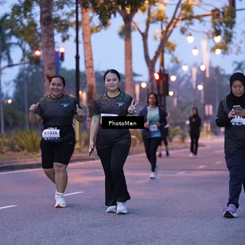 Runner Photo 8216442