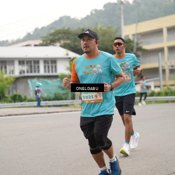 Runner Photo 8216459