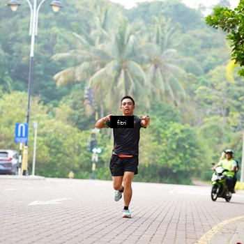 Runner Photo 8216473