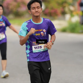 Runner Photo 8216659